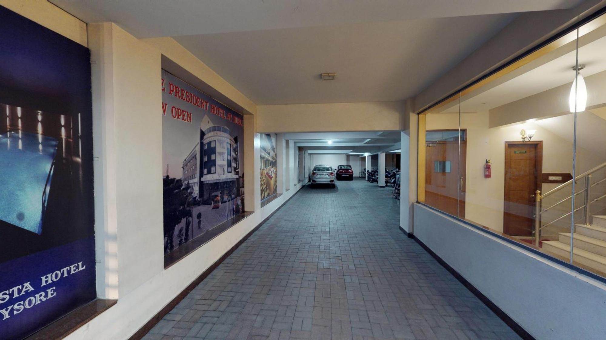 ホテル Pai Vista, Kr Road バンガロール エクステリア 写真